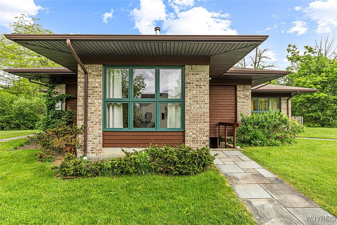 1990 Hall Road