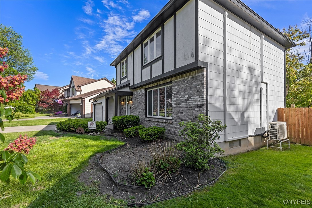 52 Schimwood Court