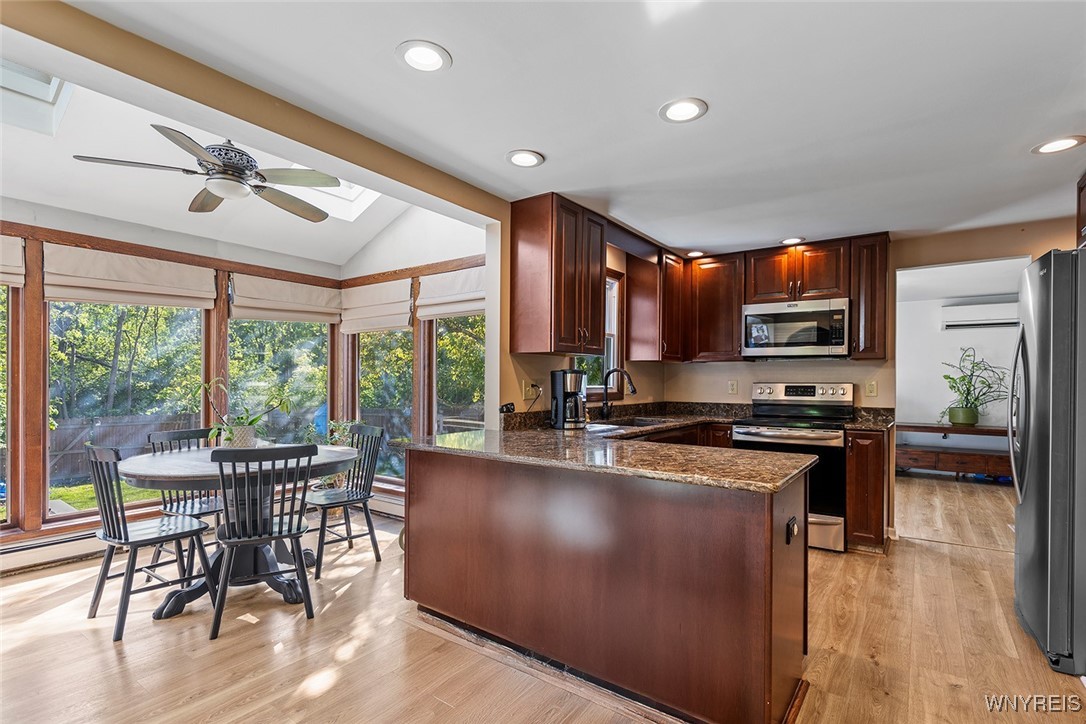 52 Schimwood Court