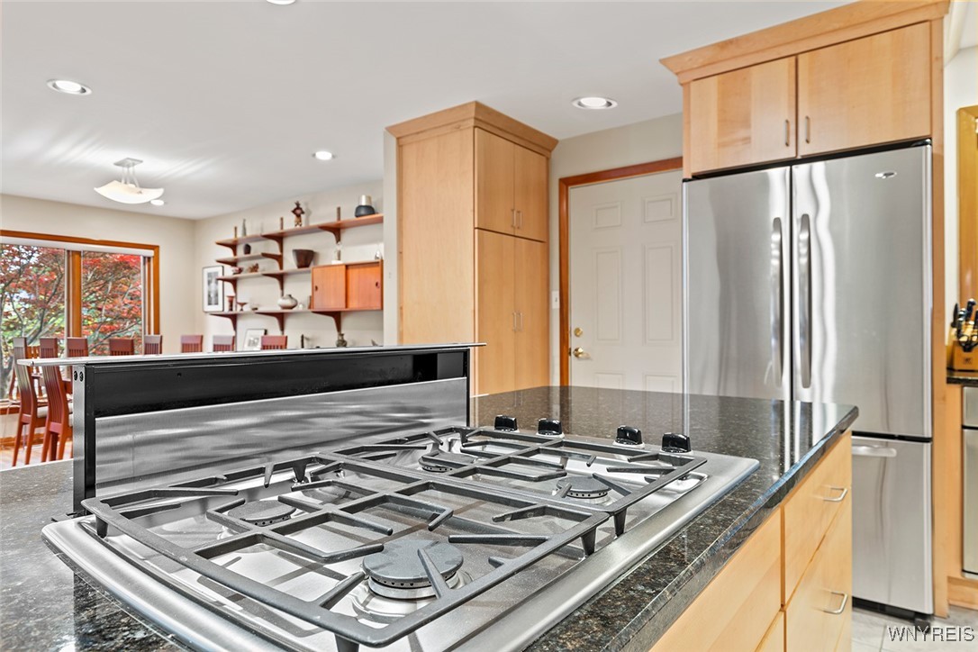 152 Bentham Parkway East