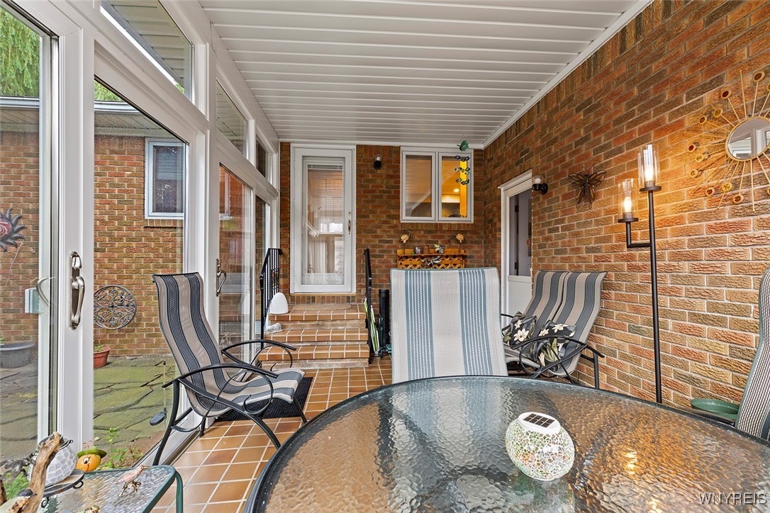 152 Bentham Parkway East