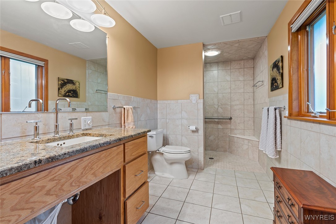 152 Bentham Parkway East