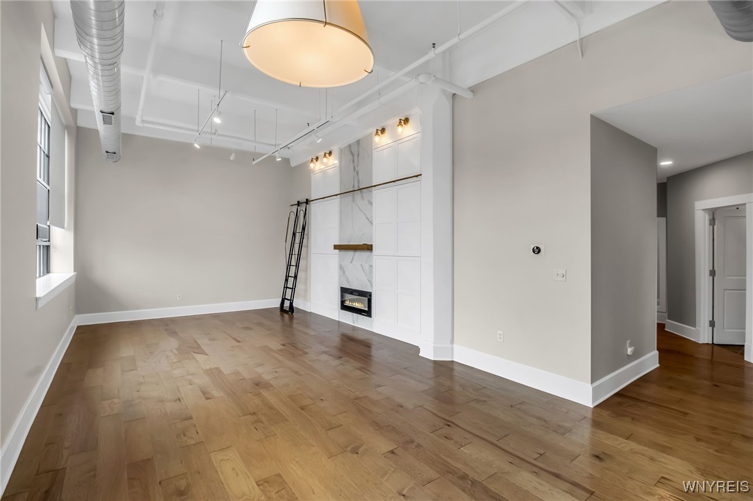 210 Ellicott Street 506