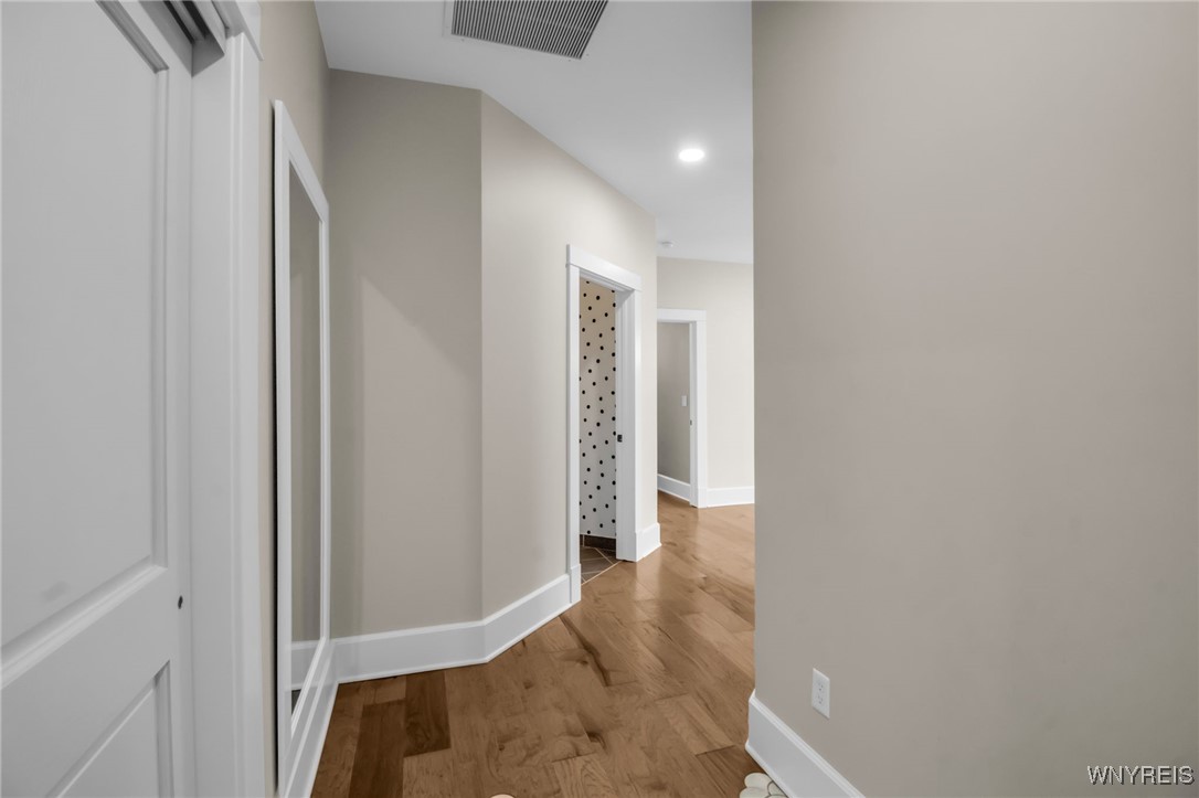 210 Ellicott Street 506