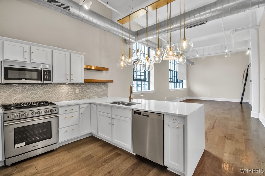 210 Ellicott Street 506