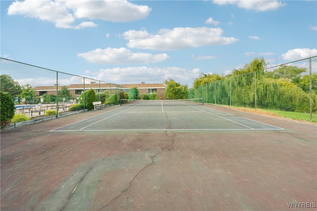 120 Charter Oaks Drive 4