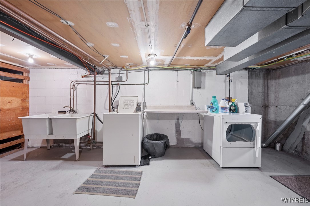 120 Charter Oaks Drive 4