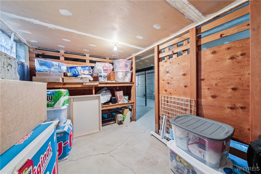 120 Charter Oaks Drive 4