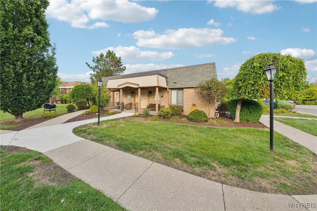 120 Charter Oaks Drive 4