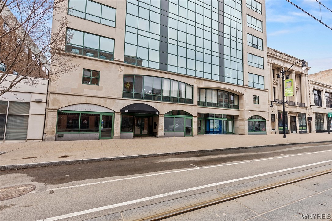 610 Main Street - Street Level