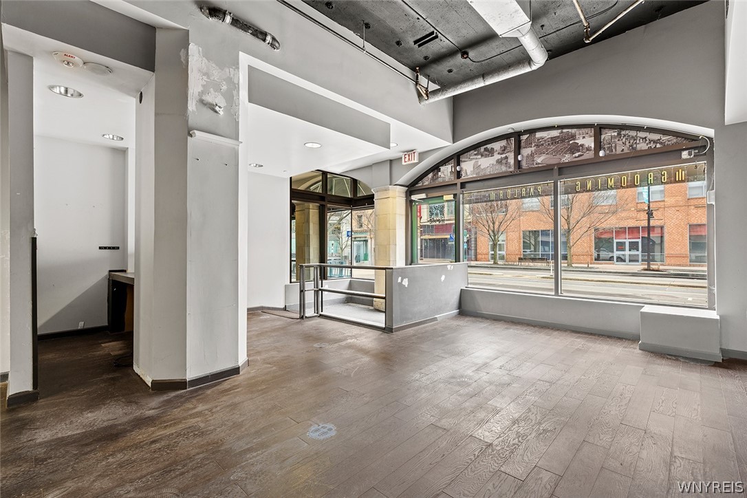 610 Main Street - Street Level