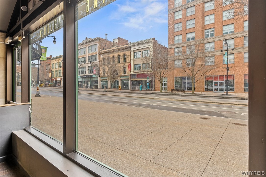 610 Main Street - Street Level