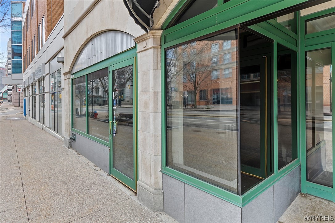 610 Main Street - Street Level