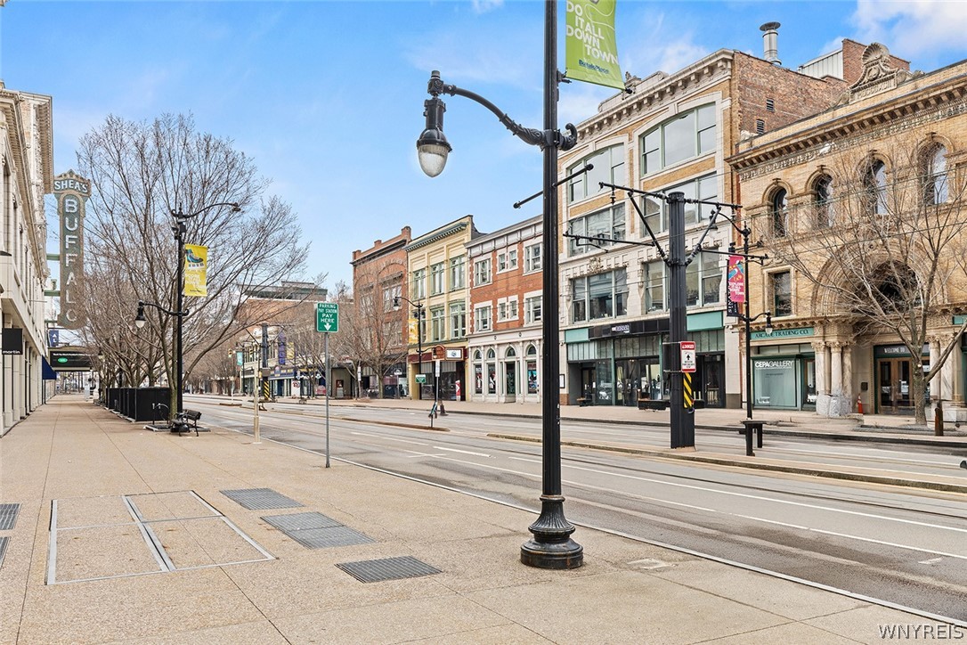 610 Main Street - Street Level