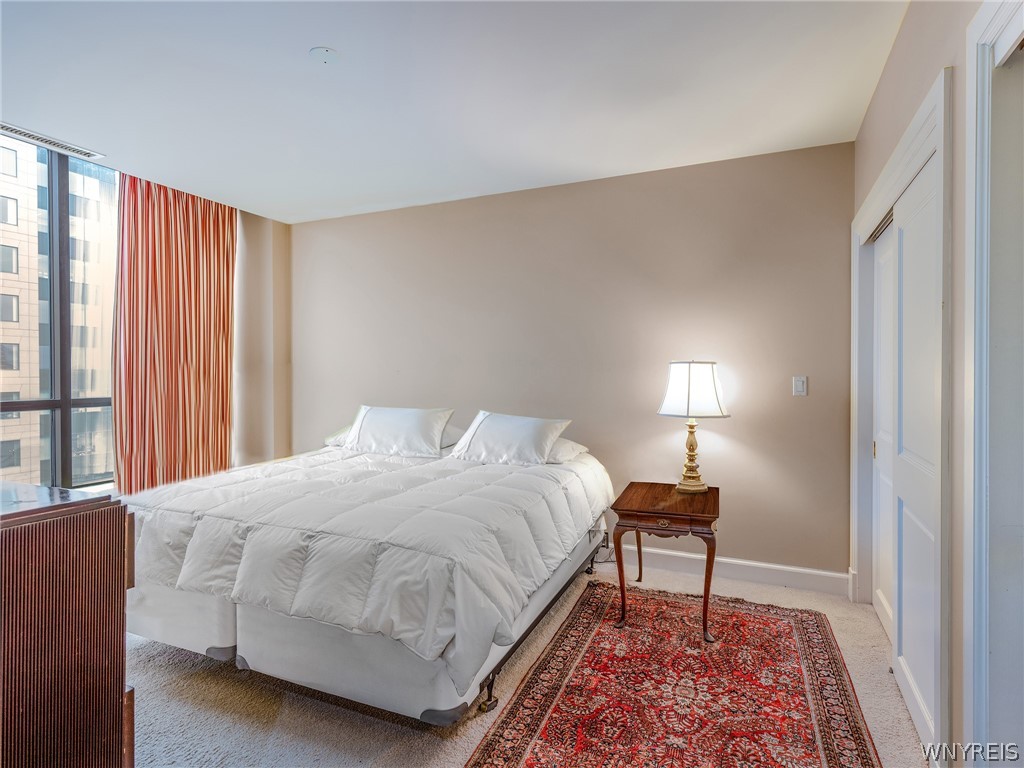 610 Main Street 905