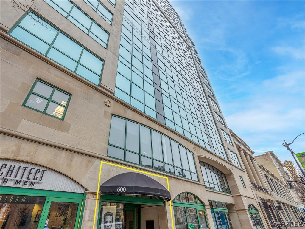 610 Main Street 905