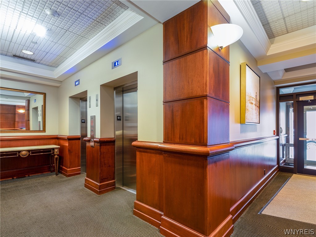 610 Main Street 905