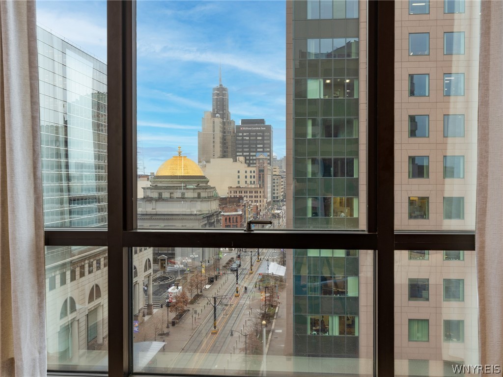 610 Main Street 905