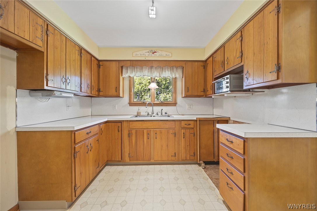 3588 Winchester Drive