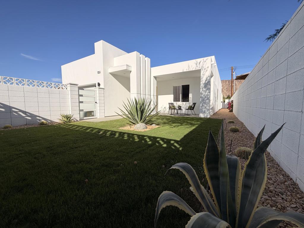 53840 Avenida Carranza