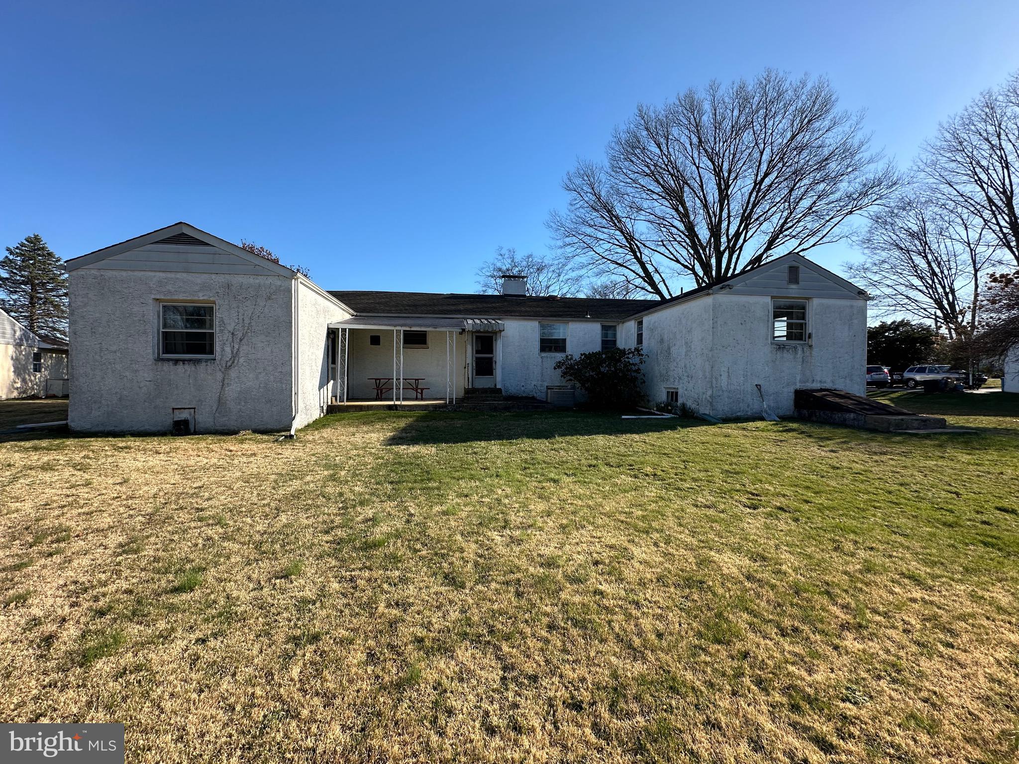 826 Central Ave