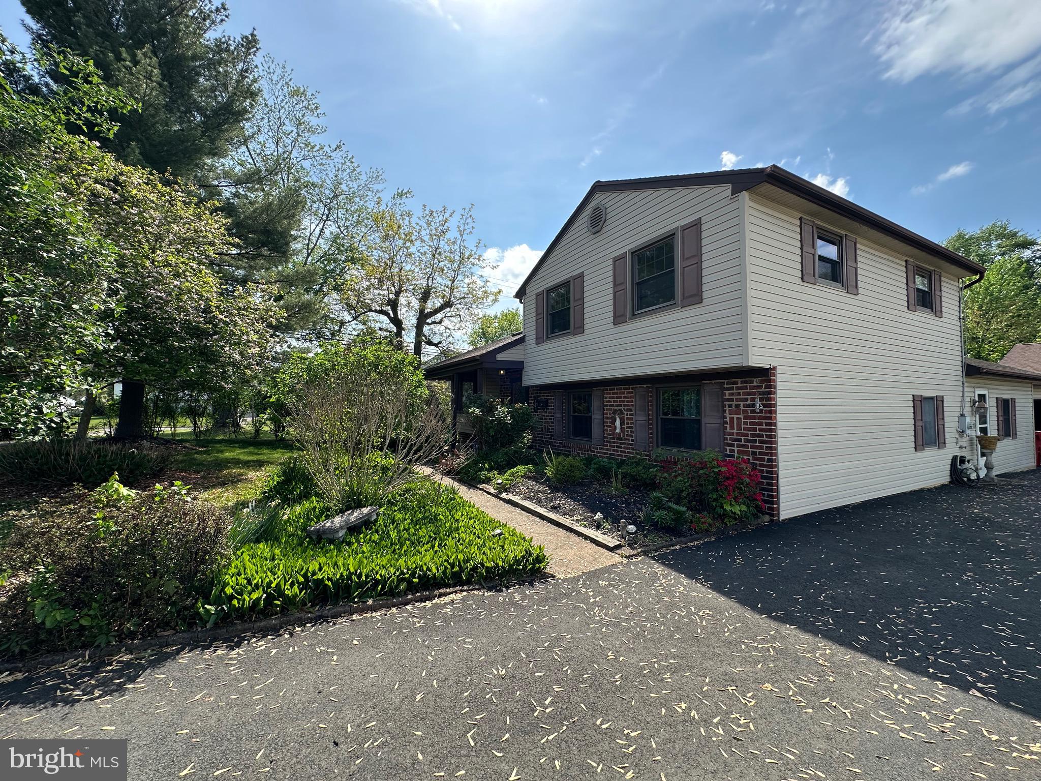 900 Marshall Dr
