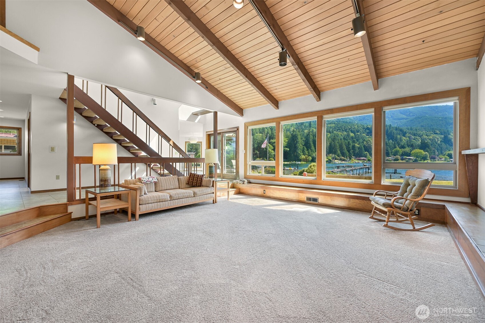 850 Autumn Lane