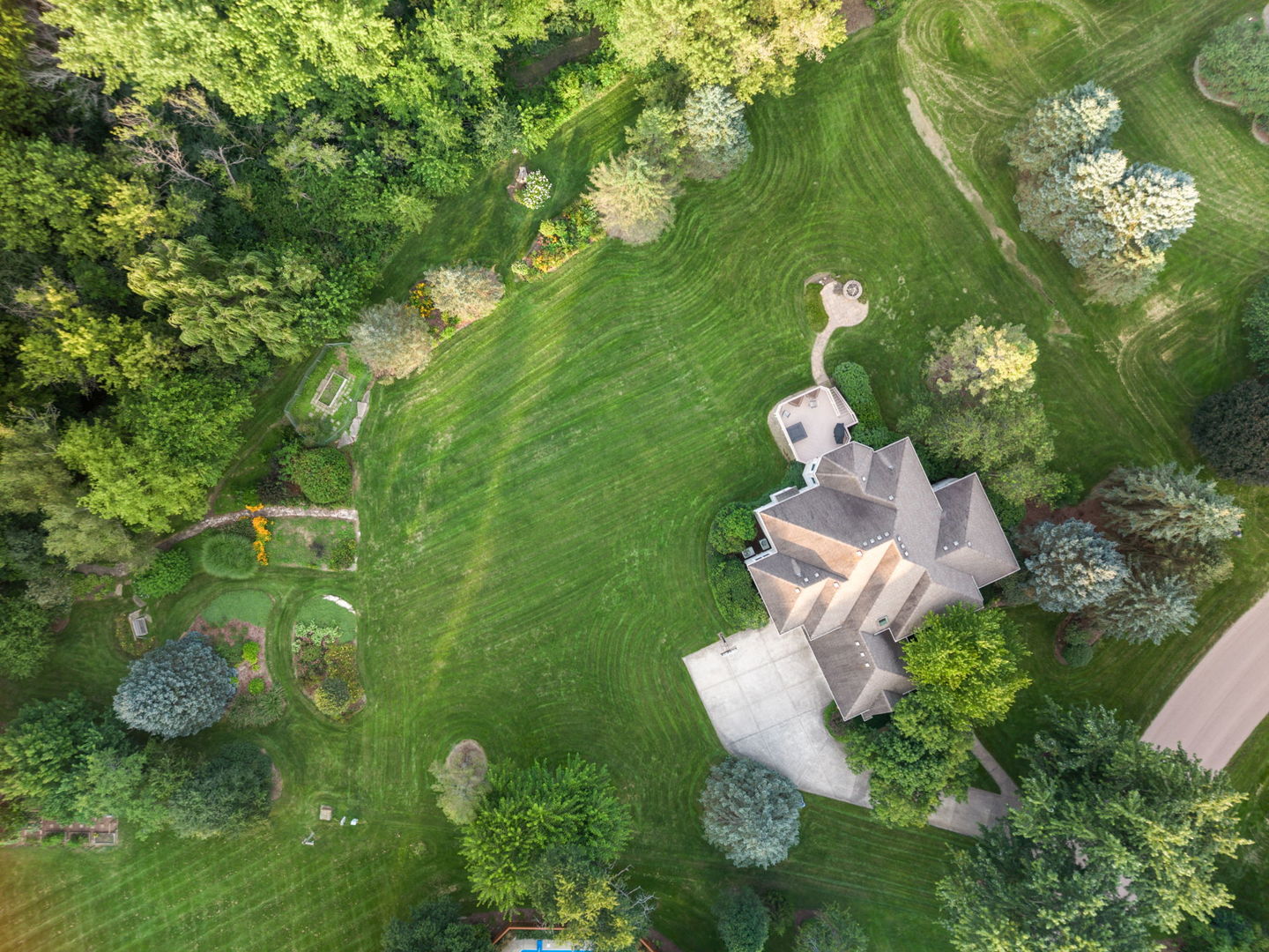 38W590 Barb Hill Drive