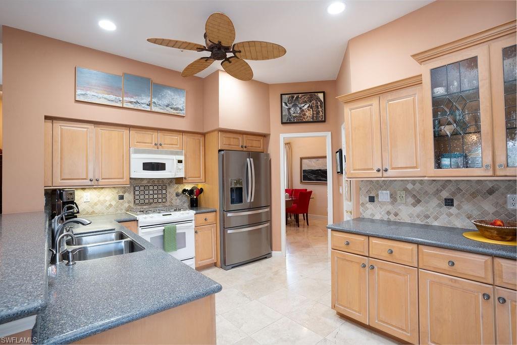 732 Courtside DR