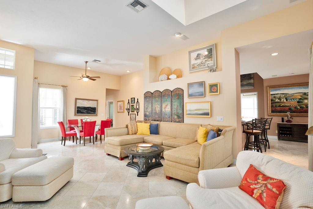 732 Courtside DR