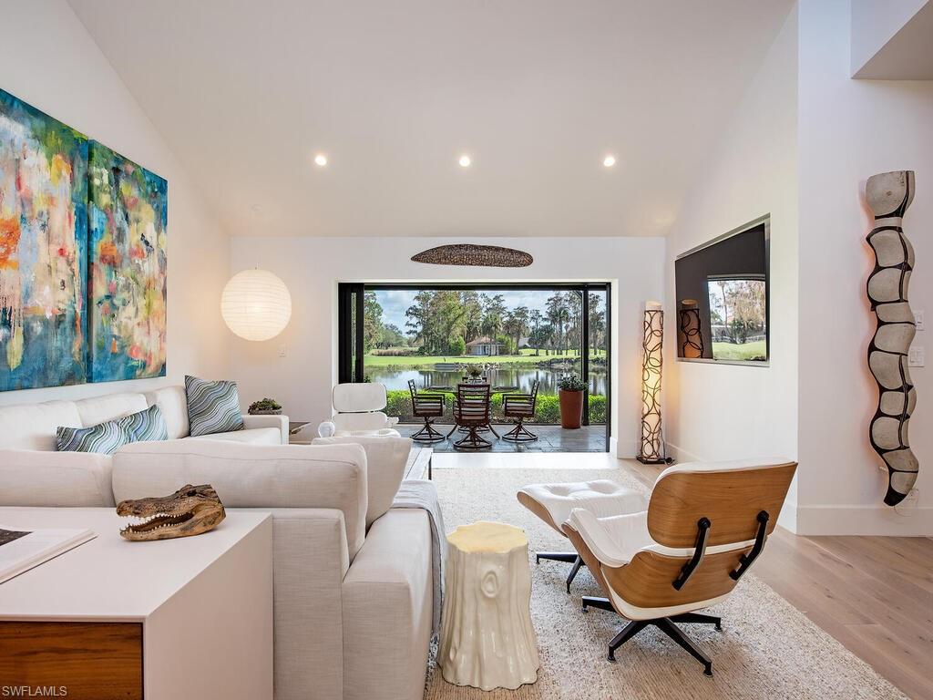 348 Edgemere WAY N # 31