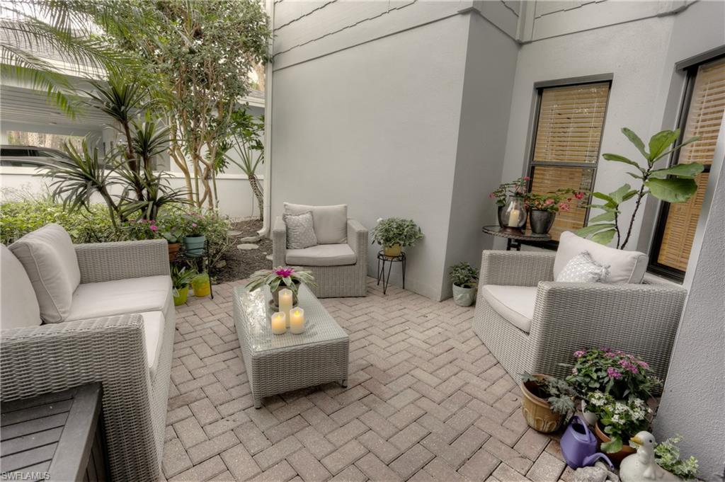 601 Courtside DR # F101