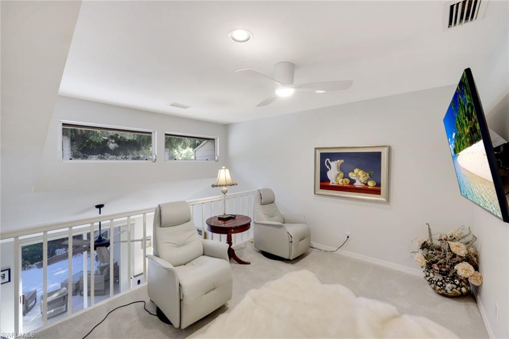 370 Edgemere WAY N # 20