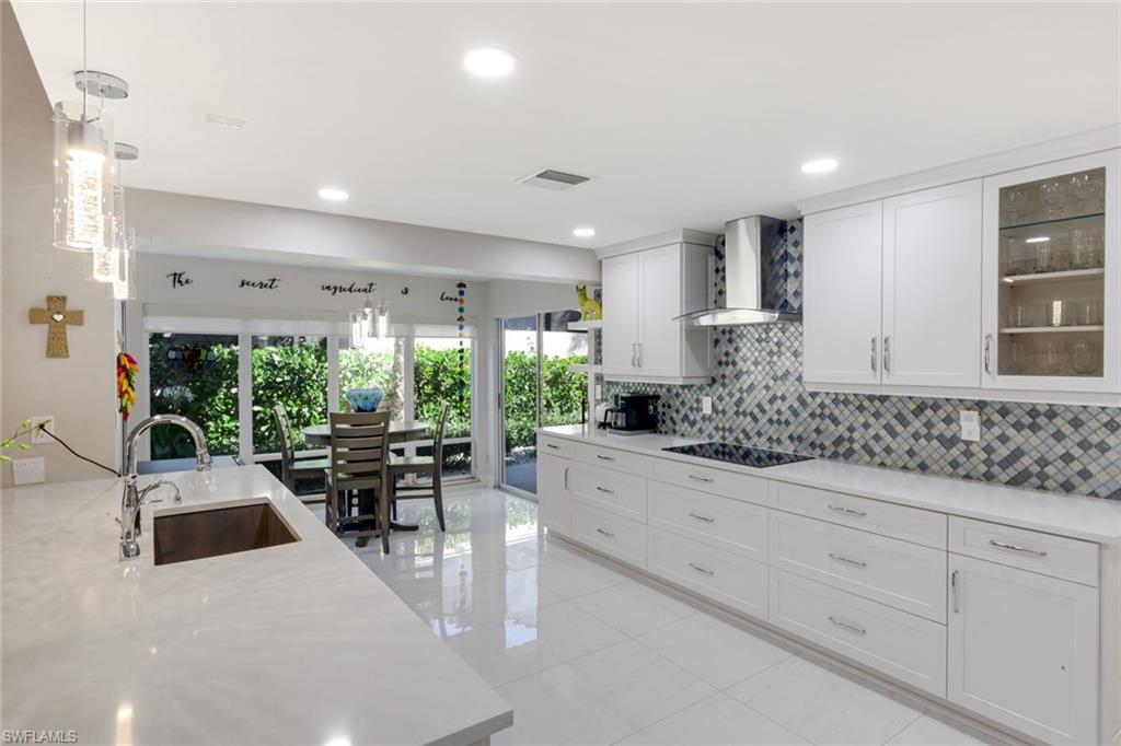 370 Edgemere WAY N # 20