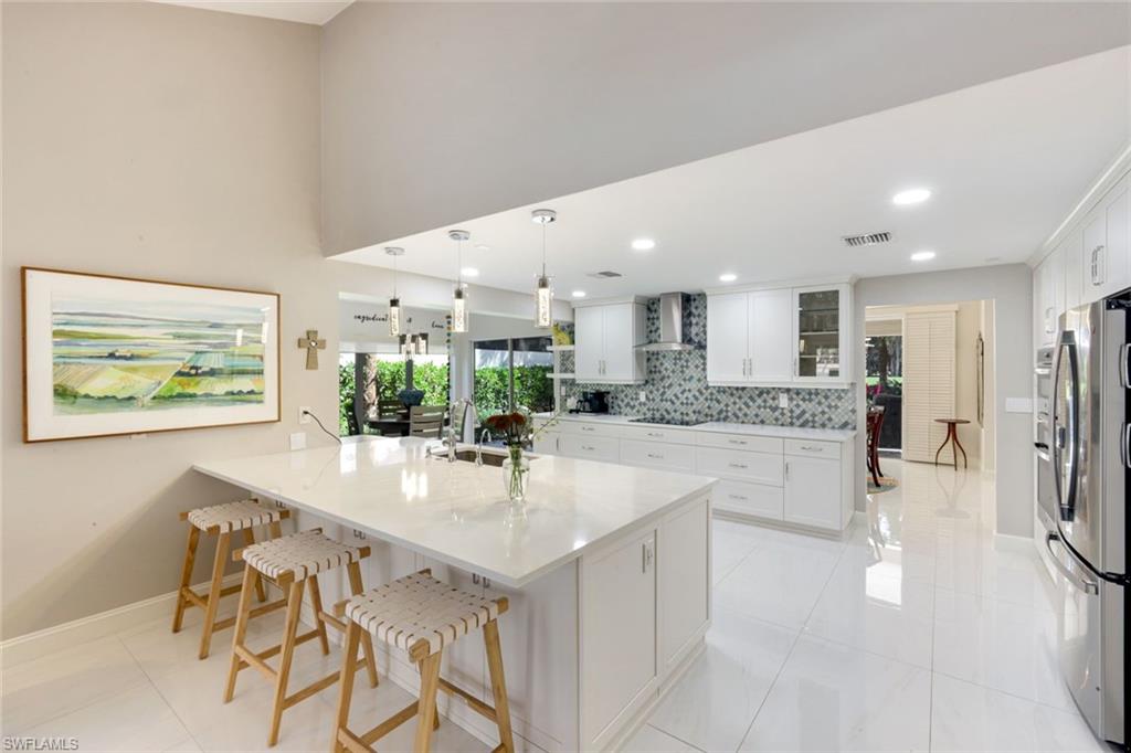 370 Edgemere WAY N # 20