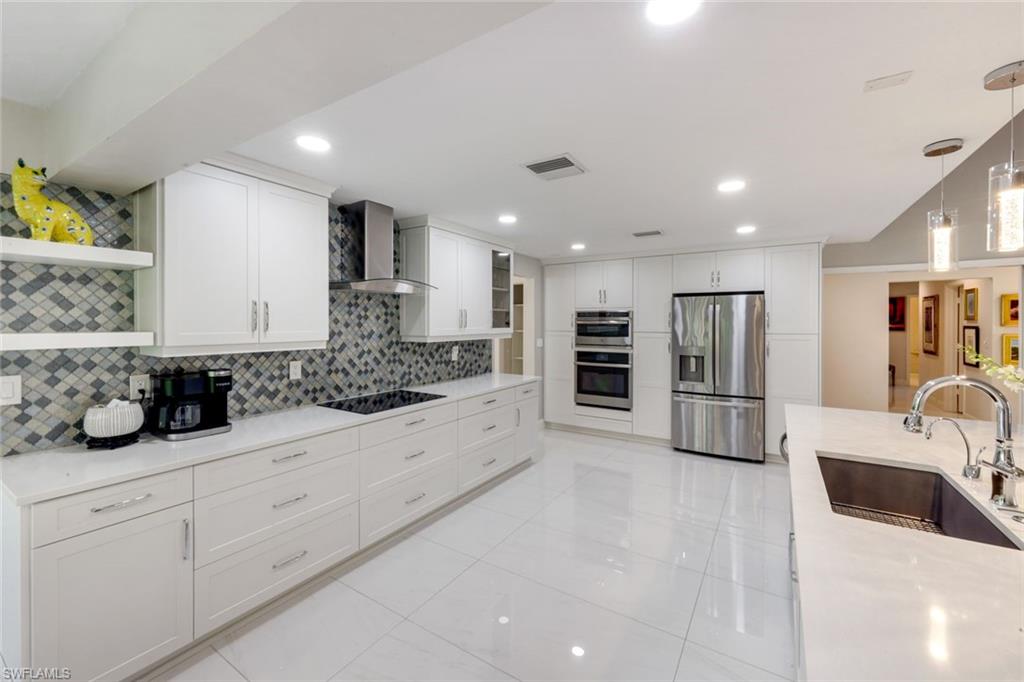 370 Edgemere WAY N # 20