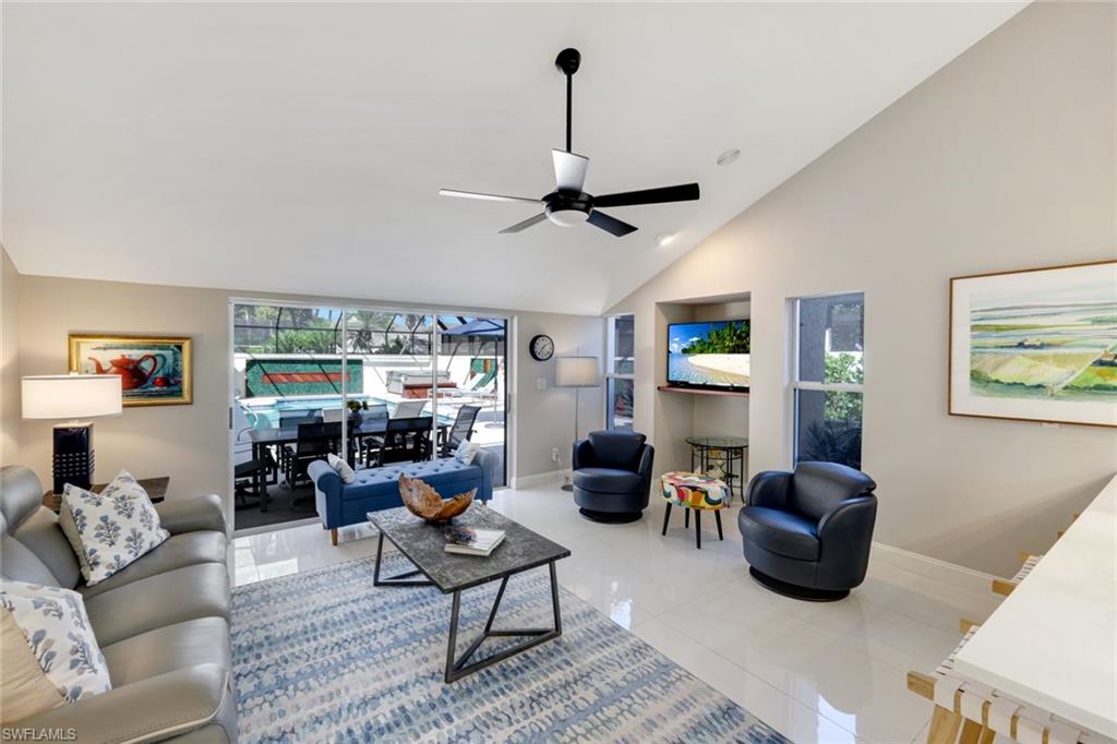 370 Edgemere WAY N # 20