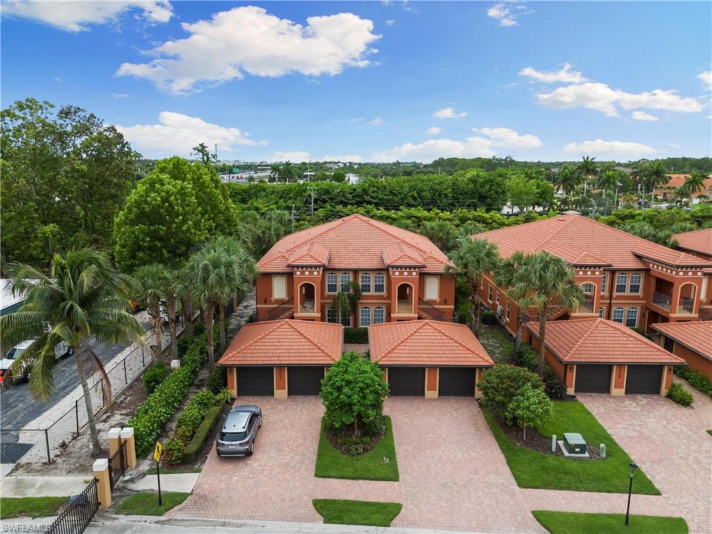 10021 Heather LN # 803