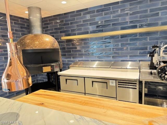 10021 Heather LN # 803