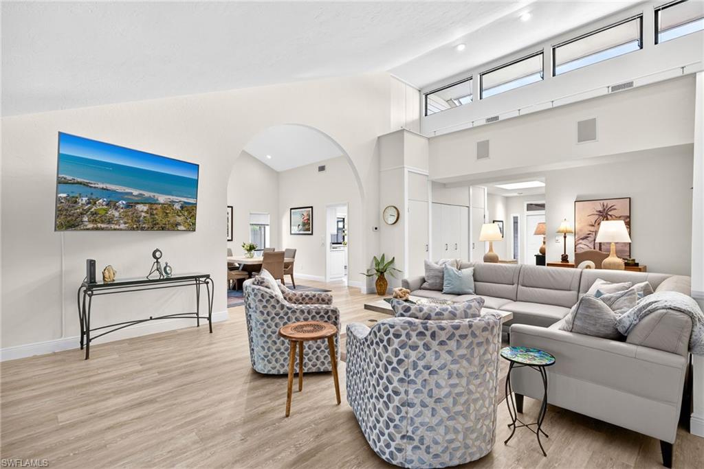 344 Edgemere WAY N # 33