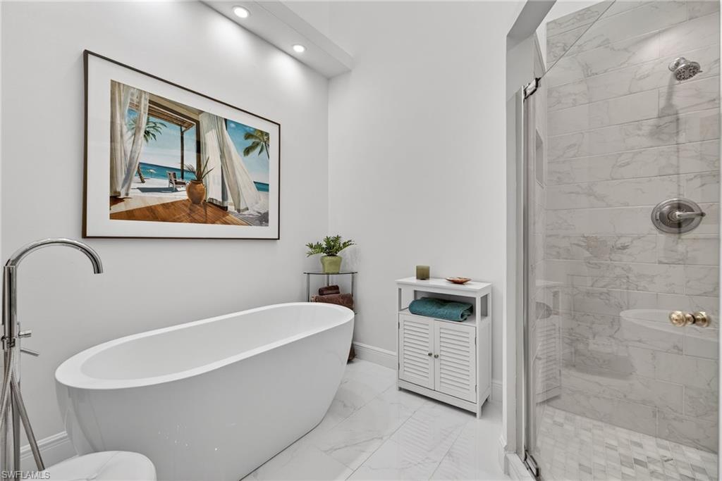 344 Edgemere WAY N # 33