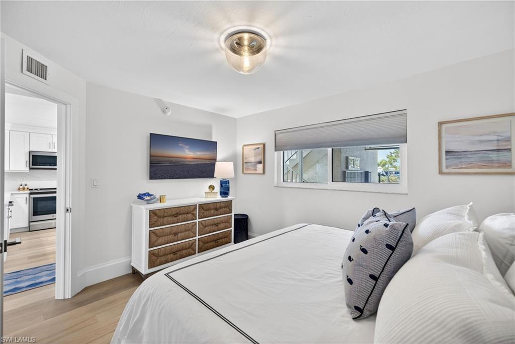 309 Goodlette-Frank RD S A204
