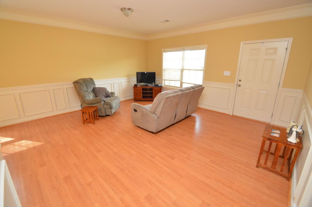 202 Great Oak Way