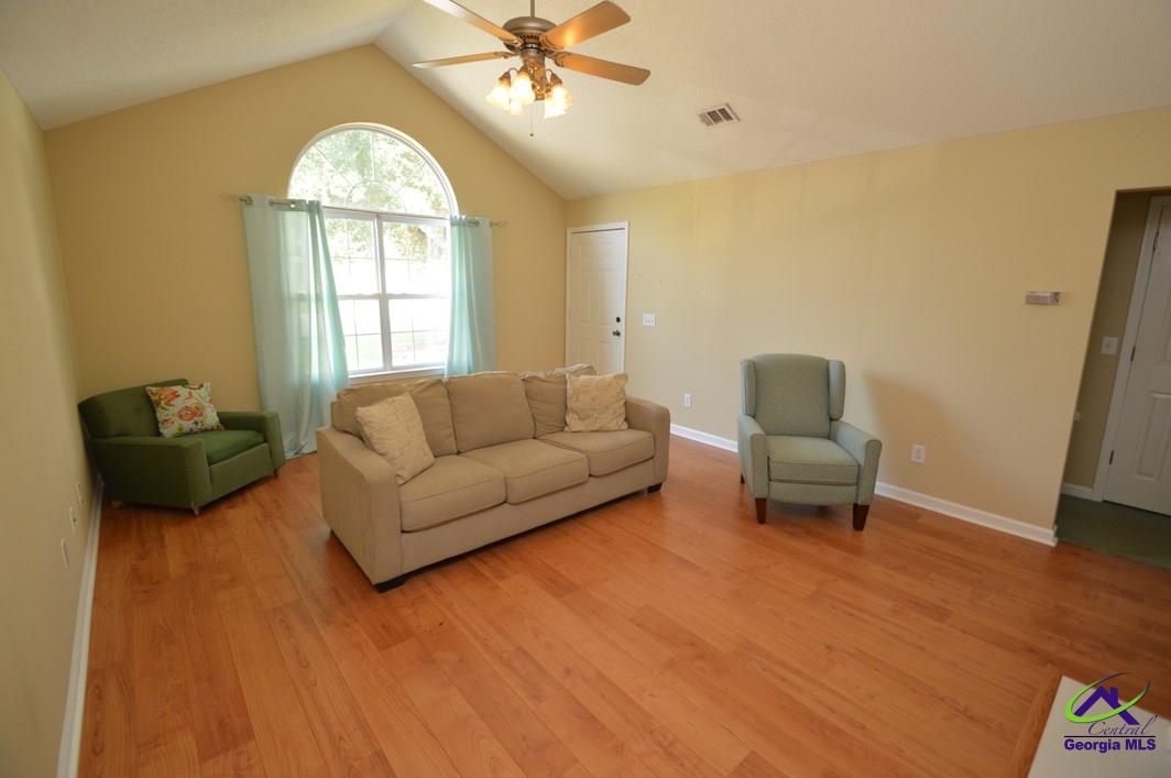306 Eagles Landing Trail