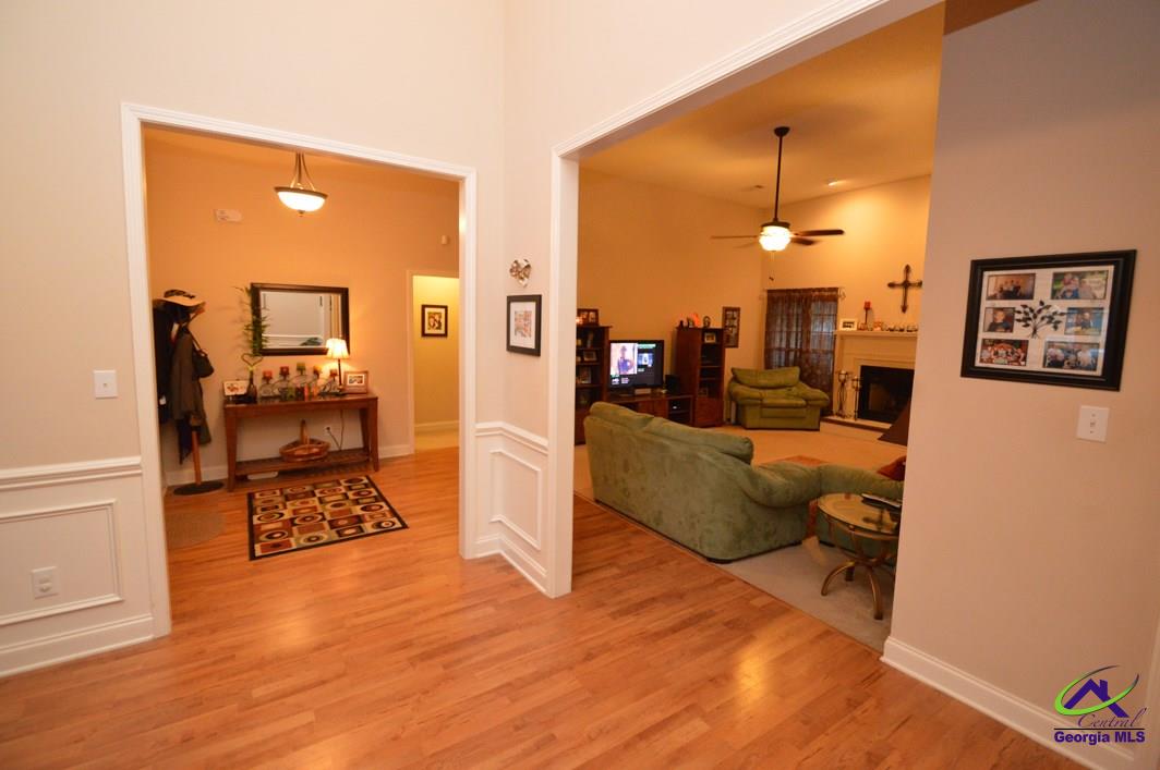 217 Hummingbird Lane