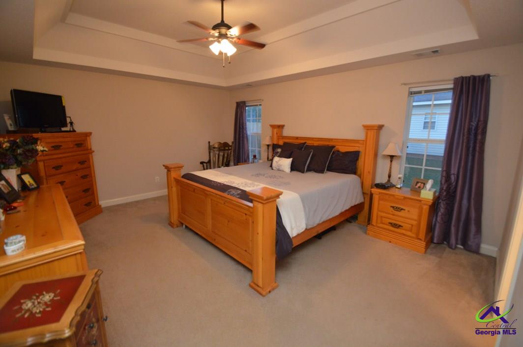 217 Hummingbird Lane