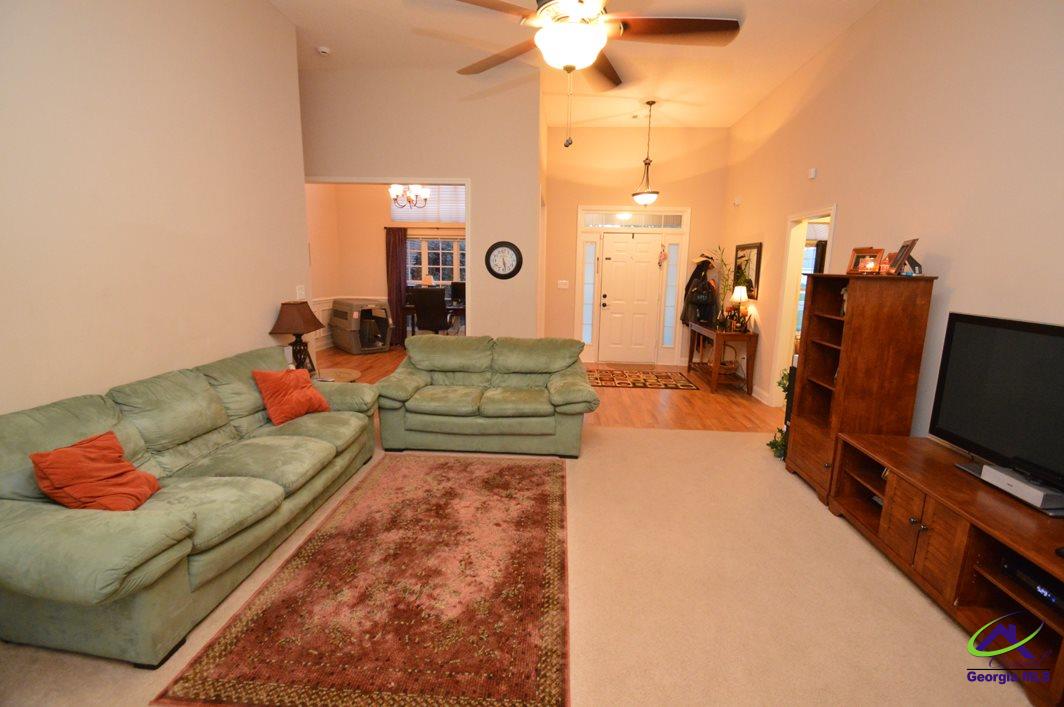 217 Hummingbird Lane