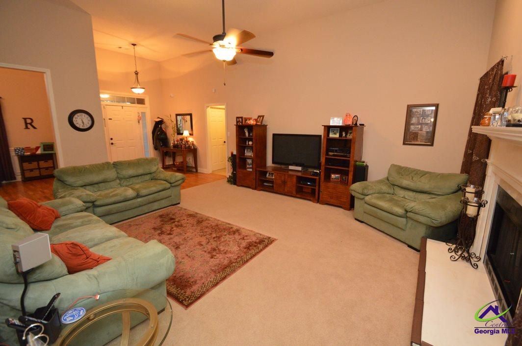 217 Hummingbird Lane