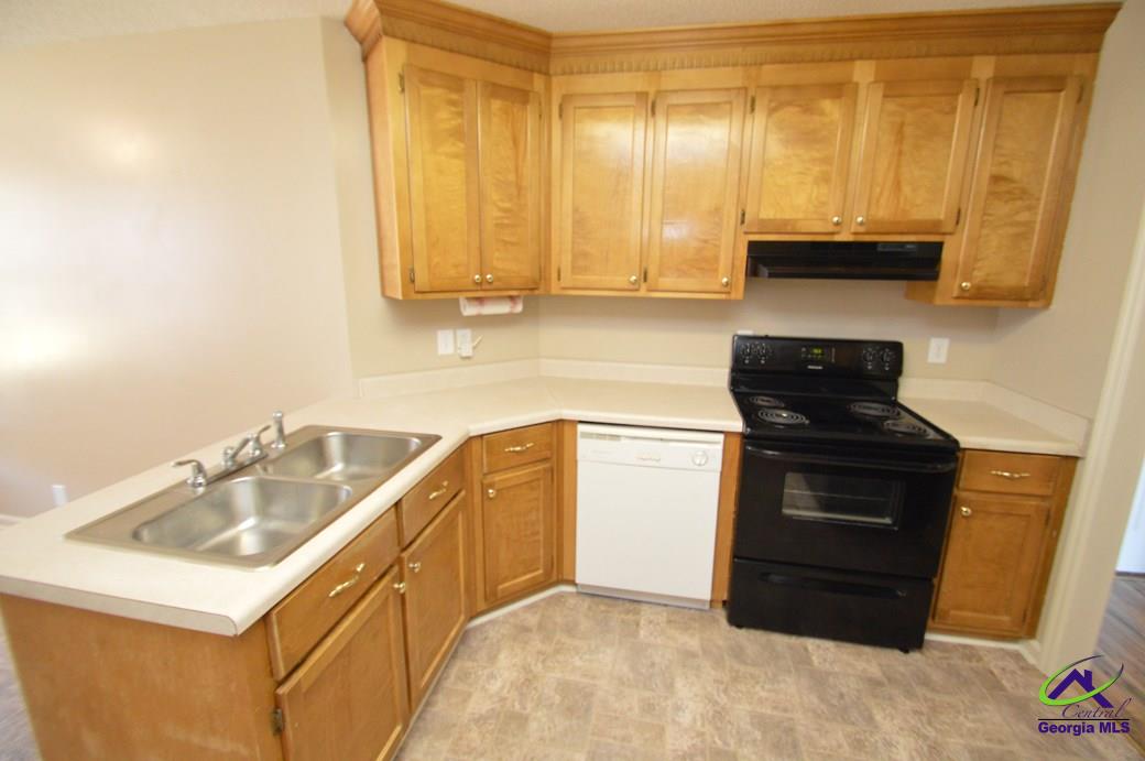 208 Settlers Trail
