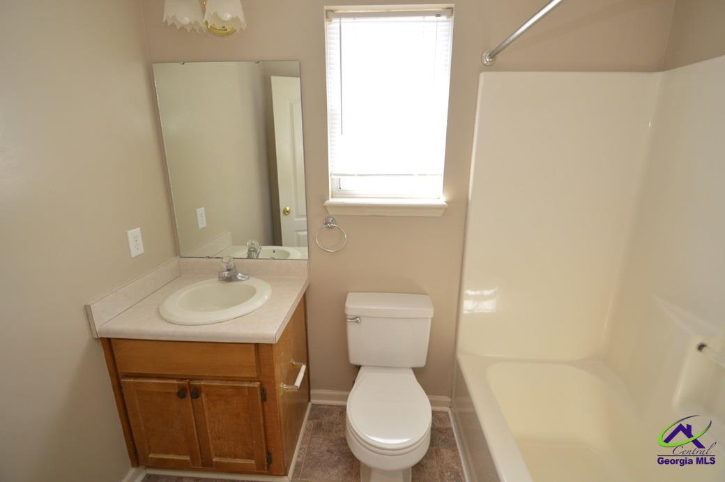 208 Settlers Trail